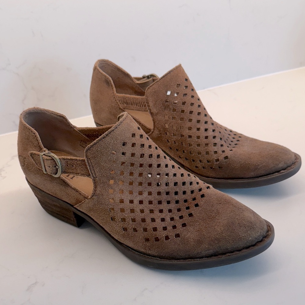 Women's 8.5M Brown Suede Ankle Boots by Born